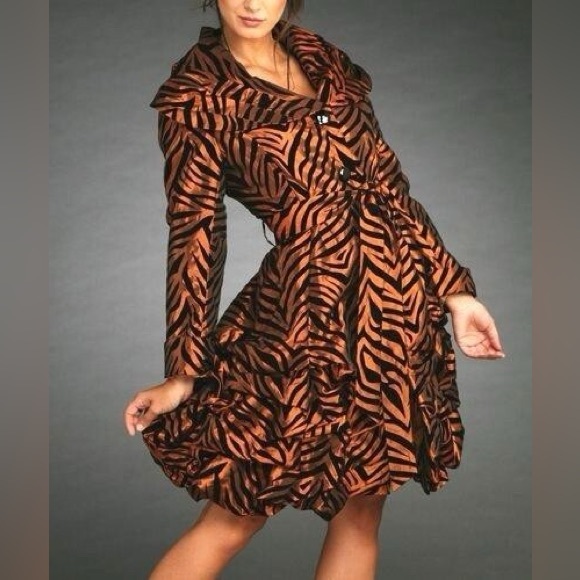 Jerry T Red and Black Zebra Print Velvet Belted Jacket Size Medium - Picture 6 of 7